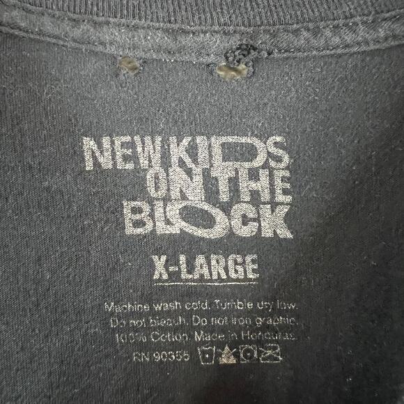 NKOTB New Kids on the Block Black 2019 Concert Mixed Tape Tour T-Shirt XL - Picture 2 of 7